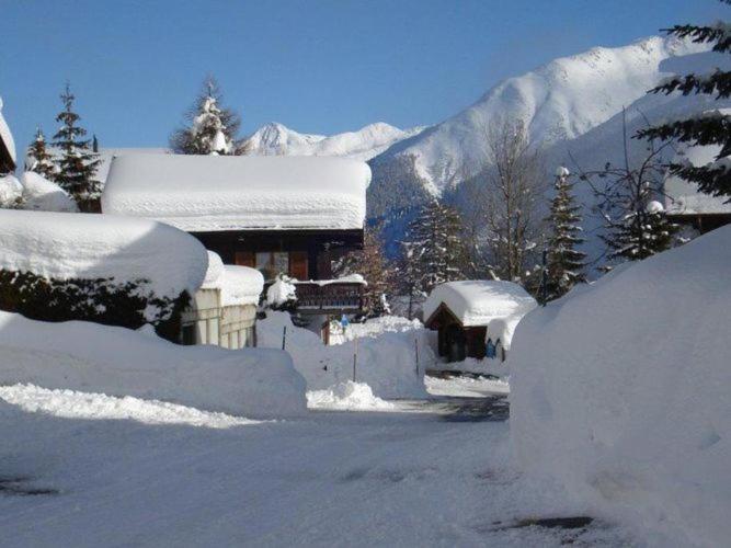 Superb Apartment With Views Of The Alps Bellwald Room photo